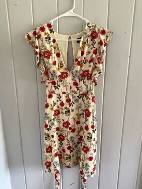 Floral V-Neck Ruffle Sleeve Dress in Cream
